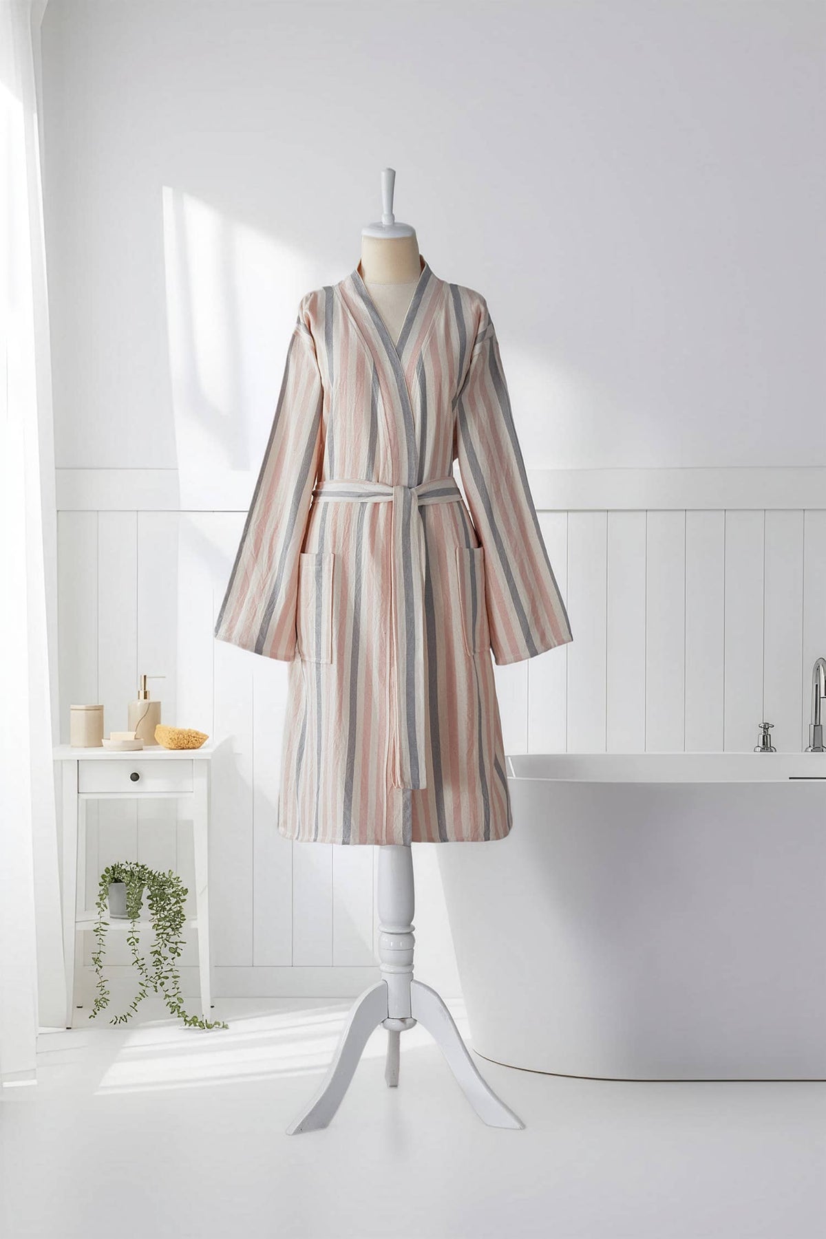Fine stripe Turkish cotton bathrobe in blush – kimono | Kikoya