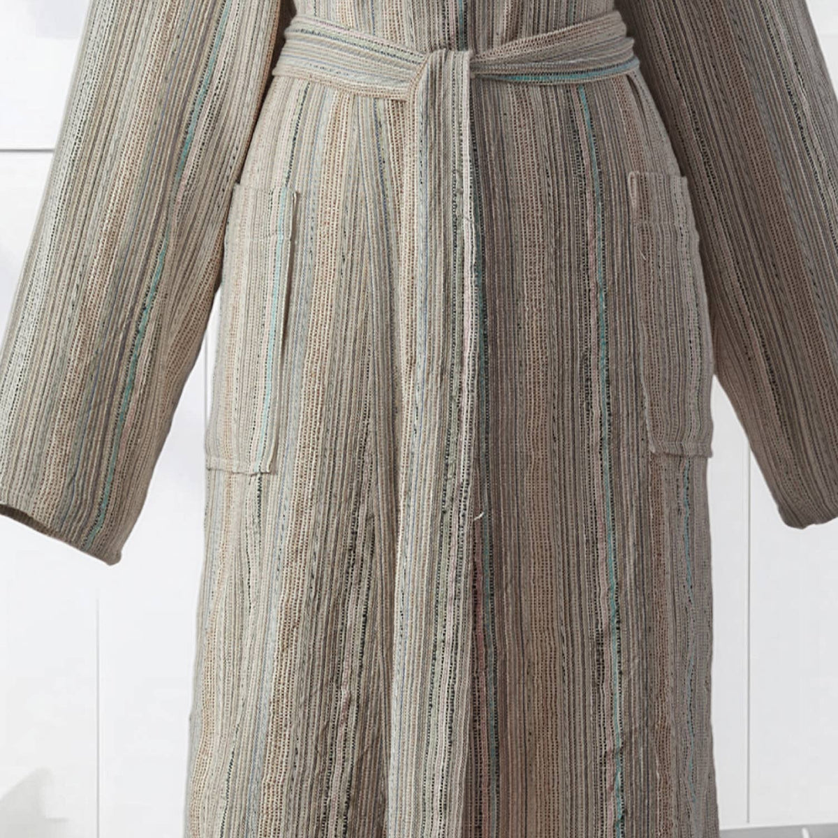 Textured Turkish cotton bathrobe in sand – hooded | Kikoya