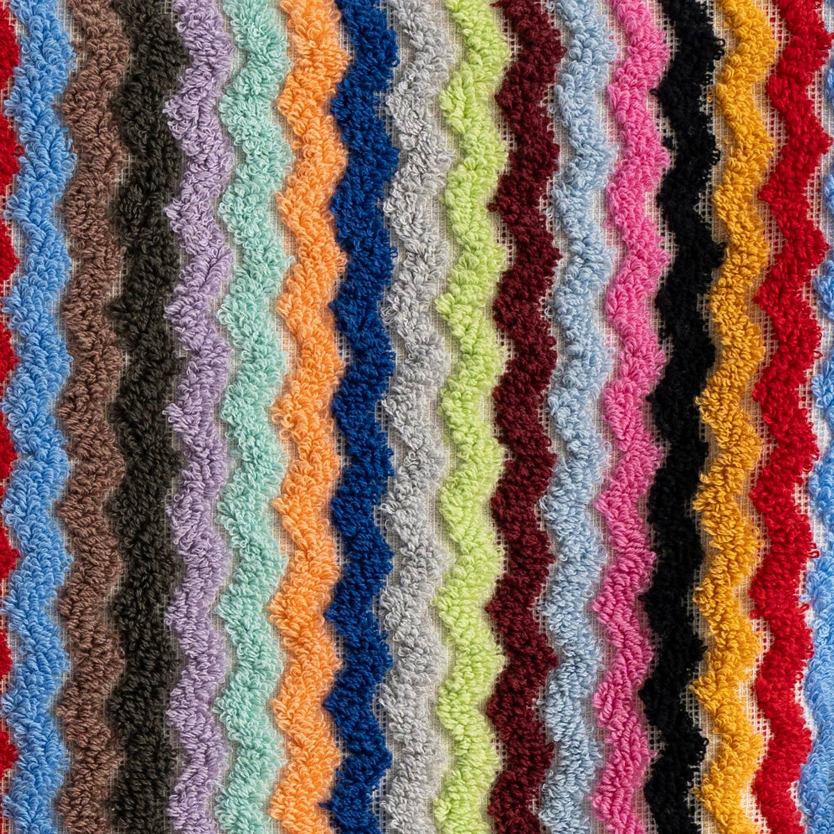 Pompom zigzag Turkish hand towel in multicolour chevron, 17x38 in, handloomed | Kikoya