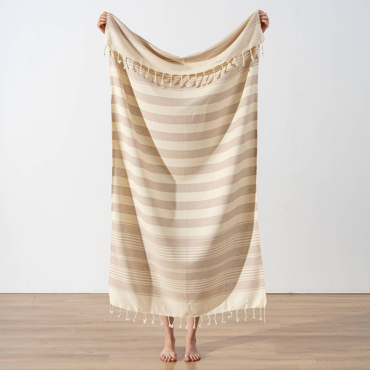 Anatolia Turkish beach towel in light beige – striped cotton peshtemal with fringe | Kikoya