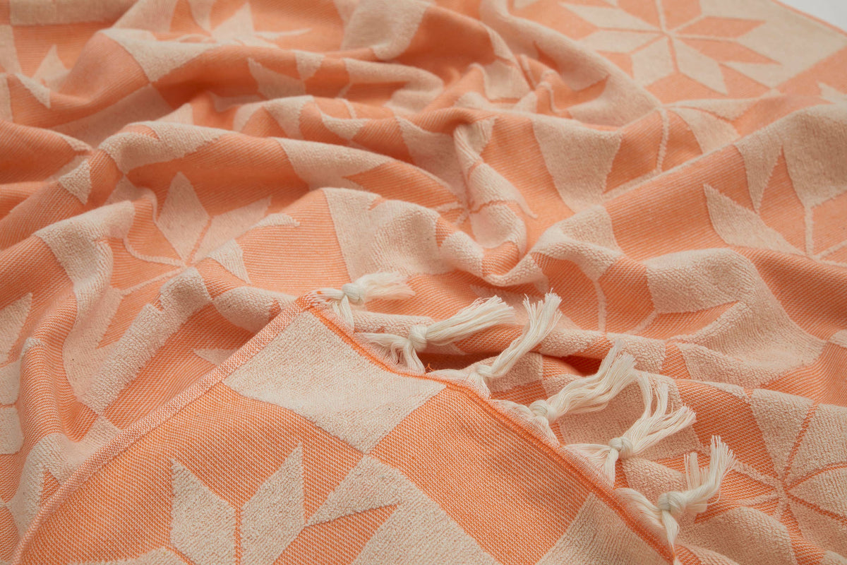 Mirror Turkish terry towel with a star-tile jacquard, 36x66 in | Kikoya