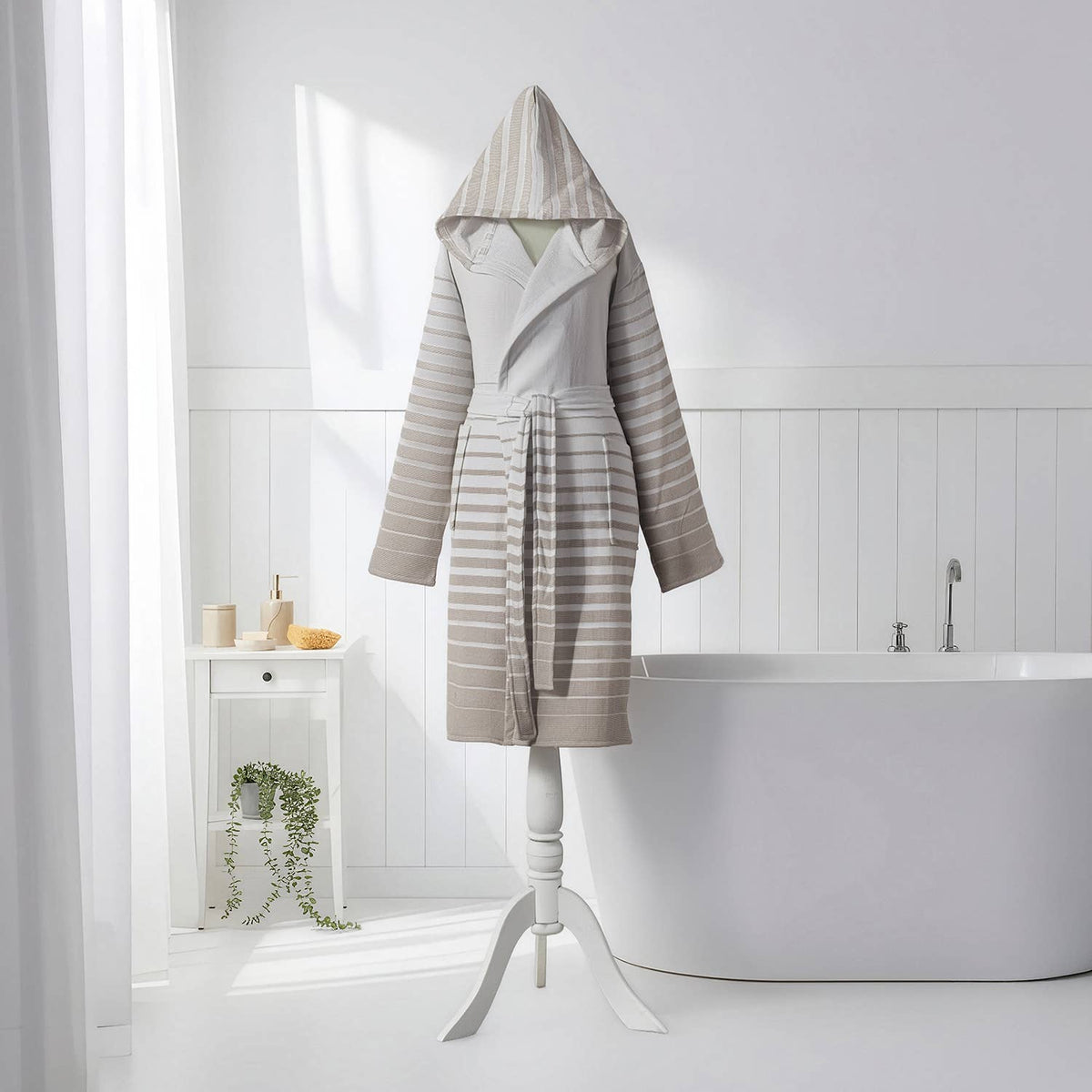 Paradiso terry-backed Turkish bathrobe in a two-tone stripe, hooded | Kikoya