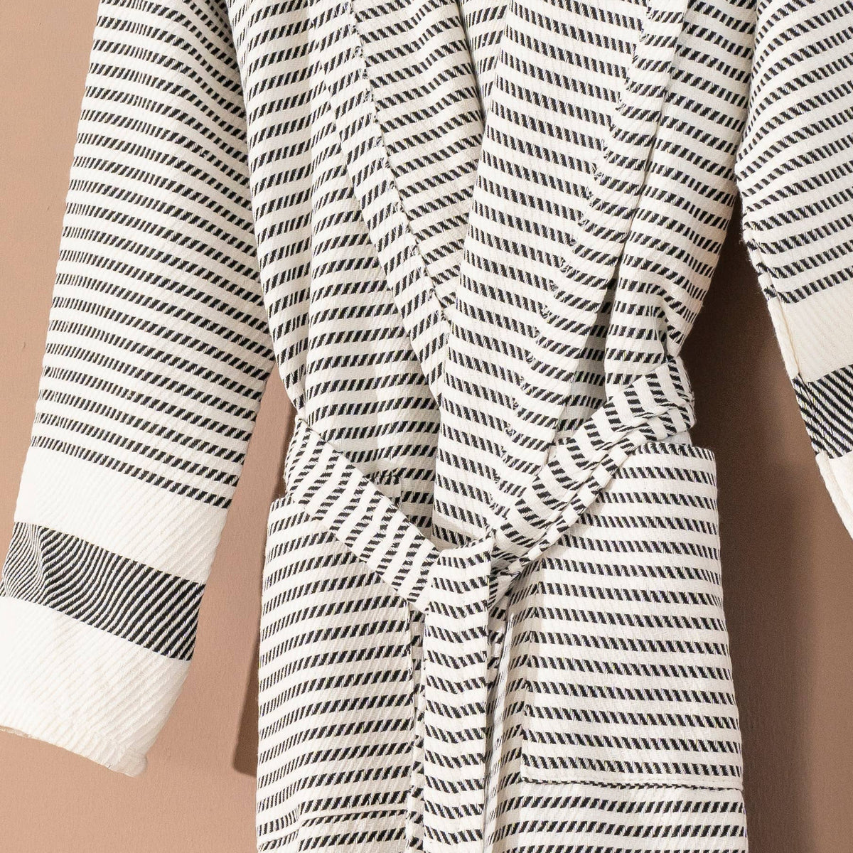 Fine stripe Turkish bathrobe – kimono, contrast border | Kikoya