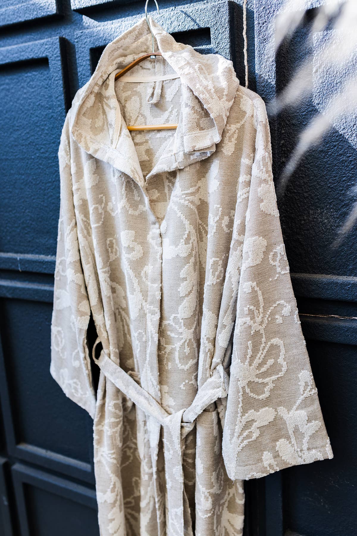 Garden raised terry Turkish bathrobe with a botanical jacquard, hooded | Kikoya