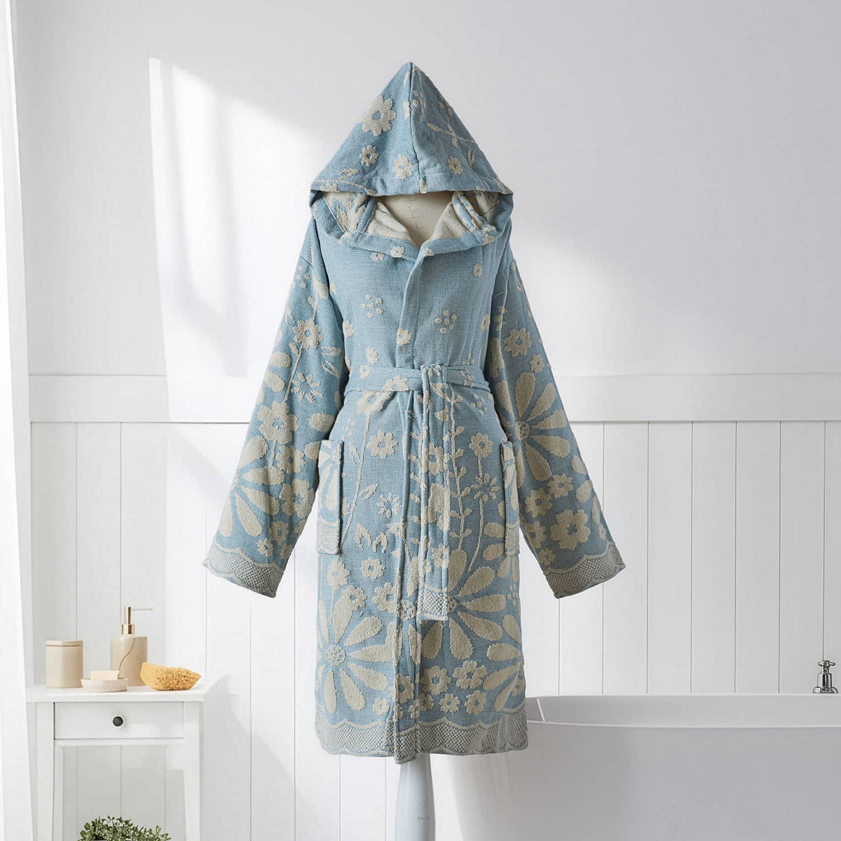 Daisy raised terry Turkish bathrobe – floral jacquard, hooded | Kikoya
