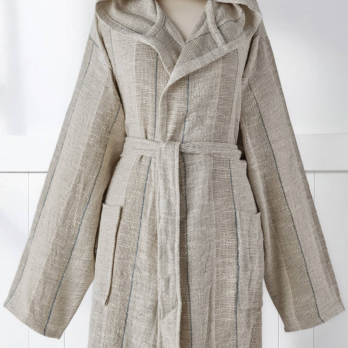 Textured Turkish cotton bathrobe in natural linen look – hooded | Kikoya
