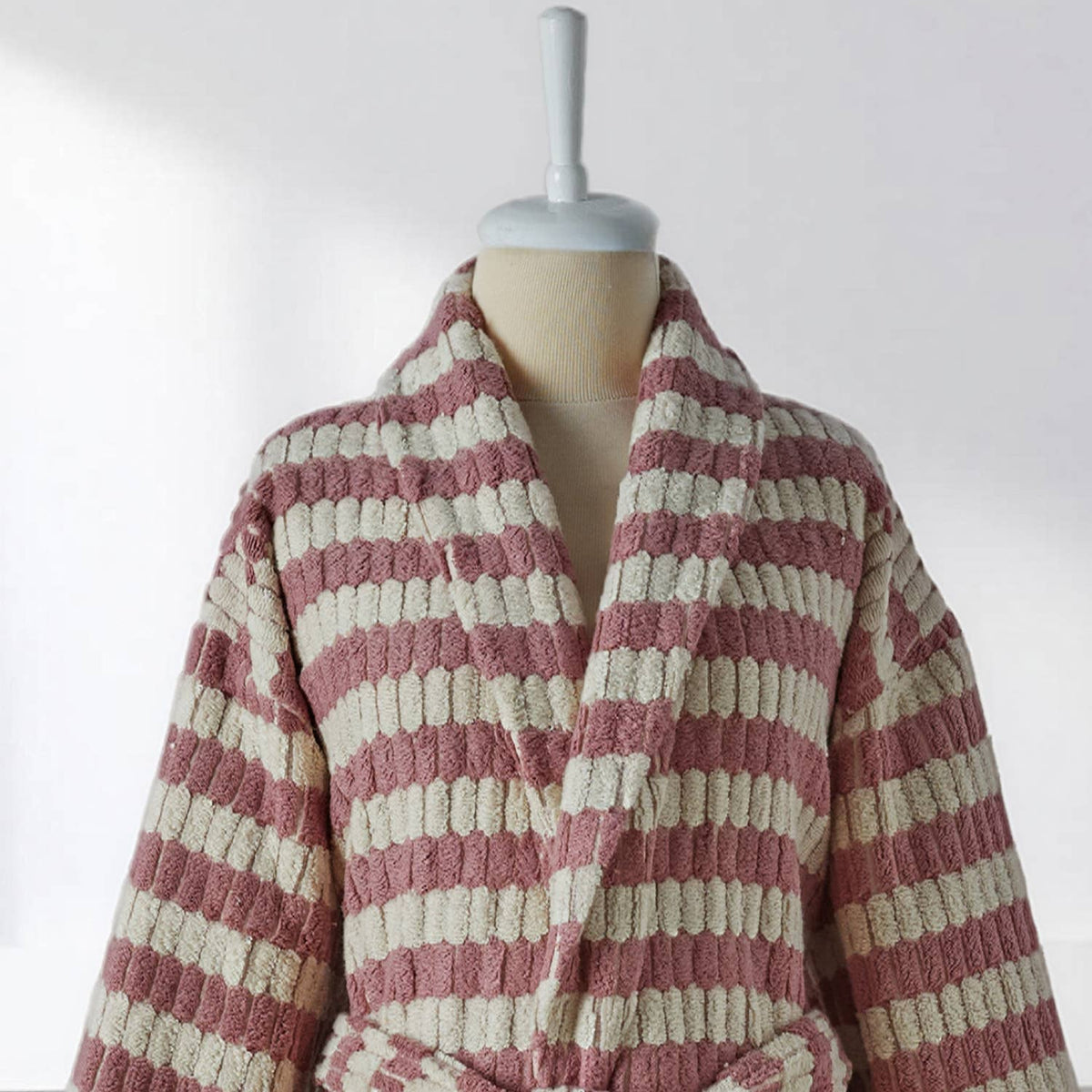 Pompom Turkish bathrobe – Lokum Rose, Shawl Collar, styled view | Kikoya