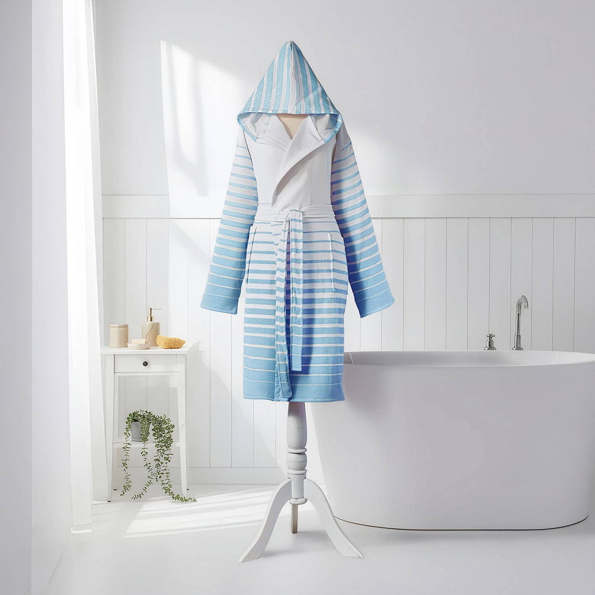 Paradiso terry-backed Turkish bathrobe in a two-tone stripe, hooded | Kikoya