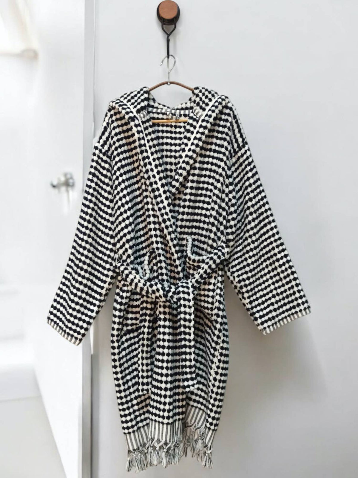 Pompom Turkish bathrobe – Black & White, Hooded, hood detail | Kikoya