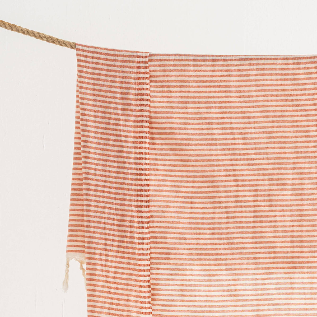 Royal Turkish beach towel in fine stripe, 33x66 in, flat-woven peshtemal | Kikoya
