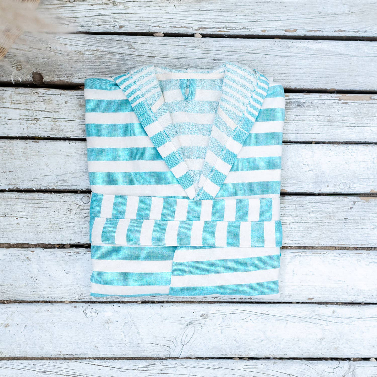 Andalusia flat-woven Turkish bathrobe in turquoise stripe – hooded | Kikoya
