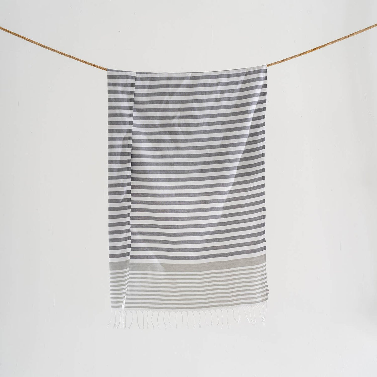 Capri Turkish beach towel – Light Grey & White | Kikoya