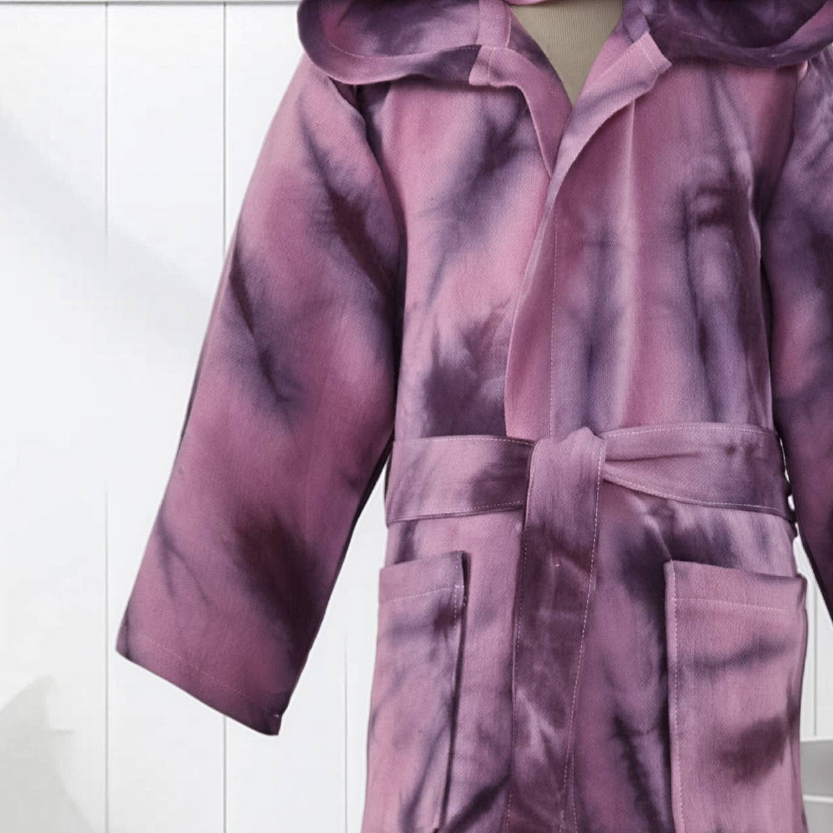 Hand tie-dyed kids Turkish bathrobe – hooded, ages 5-8 | Kikoya