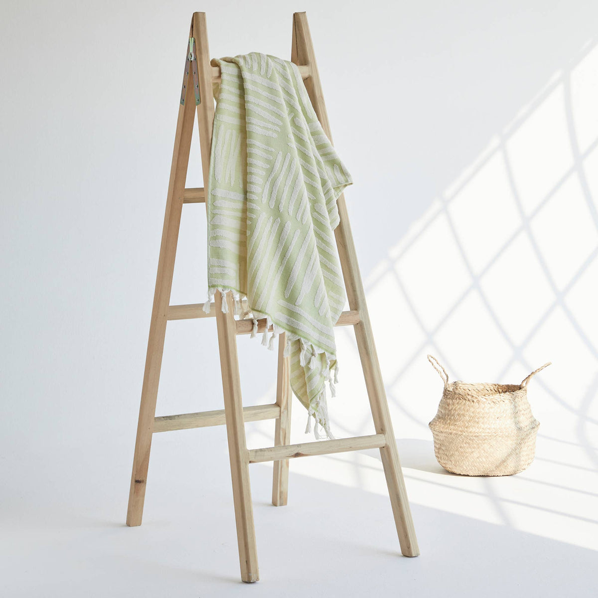 Spectra Turkish terry towel with woven chevron texture, 36x66 in | Kikoya