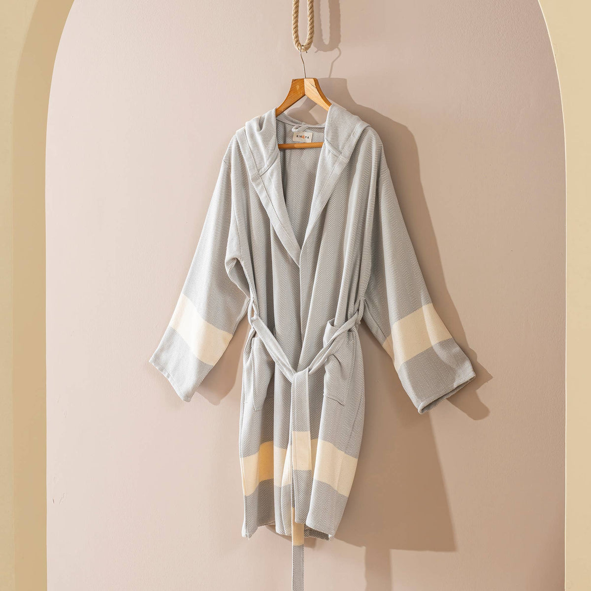 Herringbone Turkish cotton bathrobe – color-block hooded robe | Kikoya