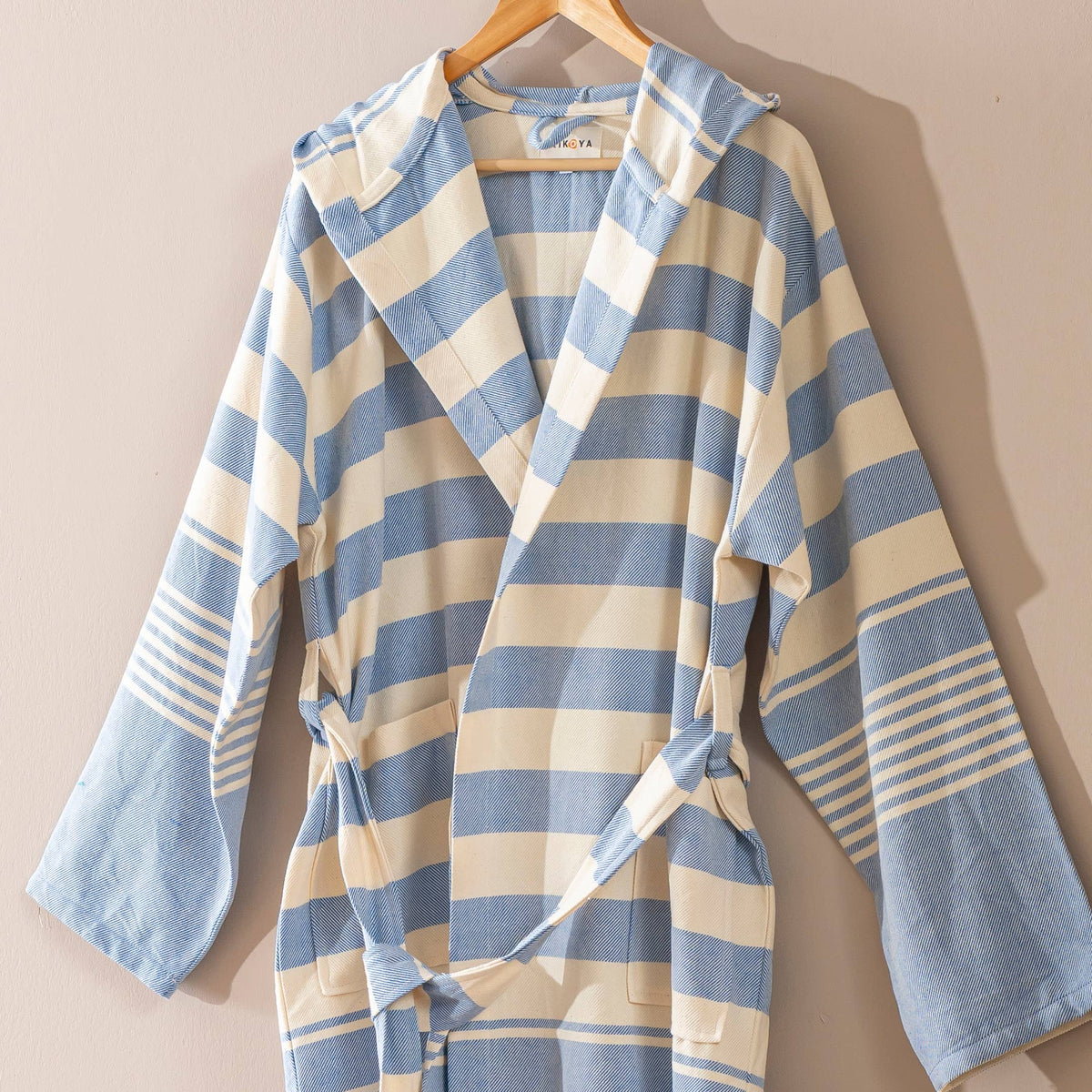 Rumi wide stripe Turkish bathrobe – hooded | Kikoya