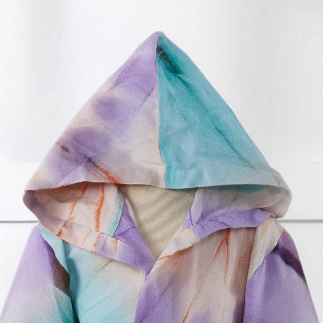 Hand tie-dyed kids Turkish bathrobe – hooded, ages 5-8 | Kikoya