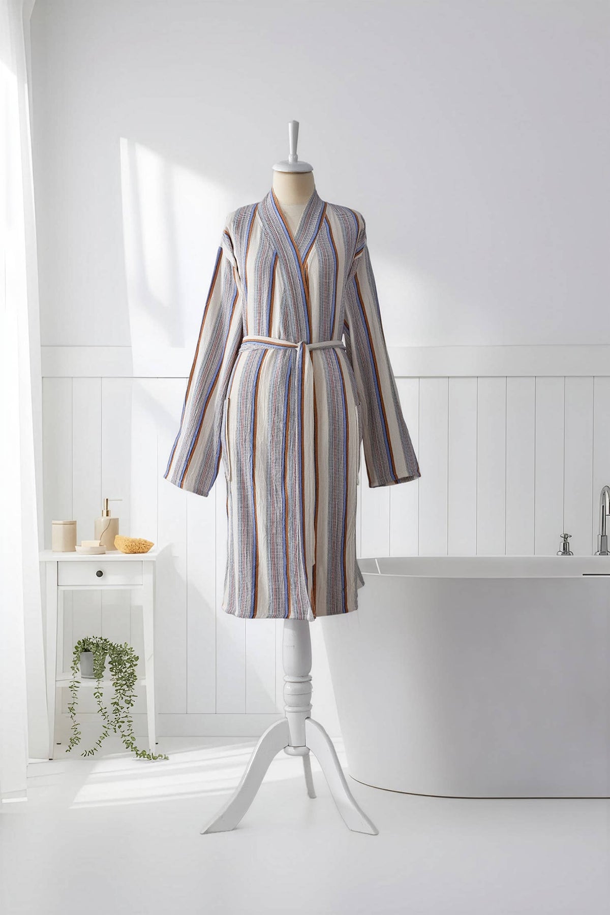 Fine stripe Turkish cotton bathrobe in grey & mauve – hooded | Kikoya