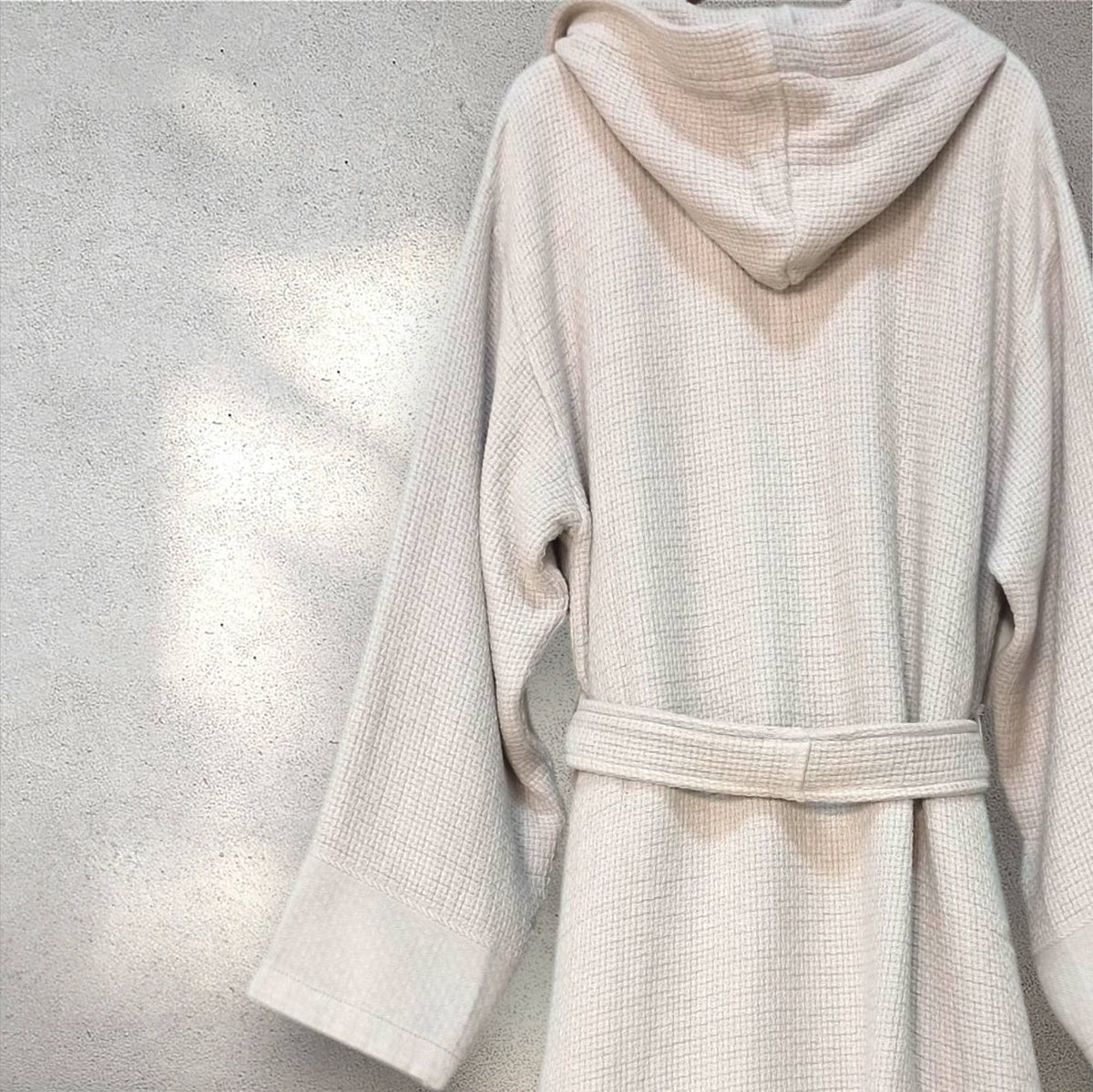 Salda waffle stonewash Turkish bathrobe, hooded, beige | Kikoya