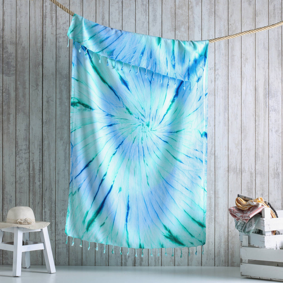 Tie-dye Turkish beach towel in ocean blue spiral, 33x65 in, sand-shedding flat weave | Kikoya