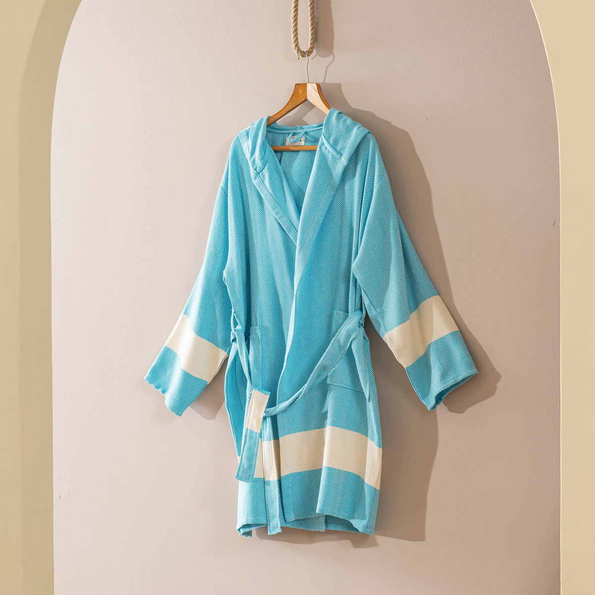 Herringbone Turkish cotton bathrobe – color-block hooded robe | Kikoya