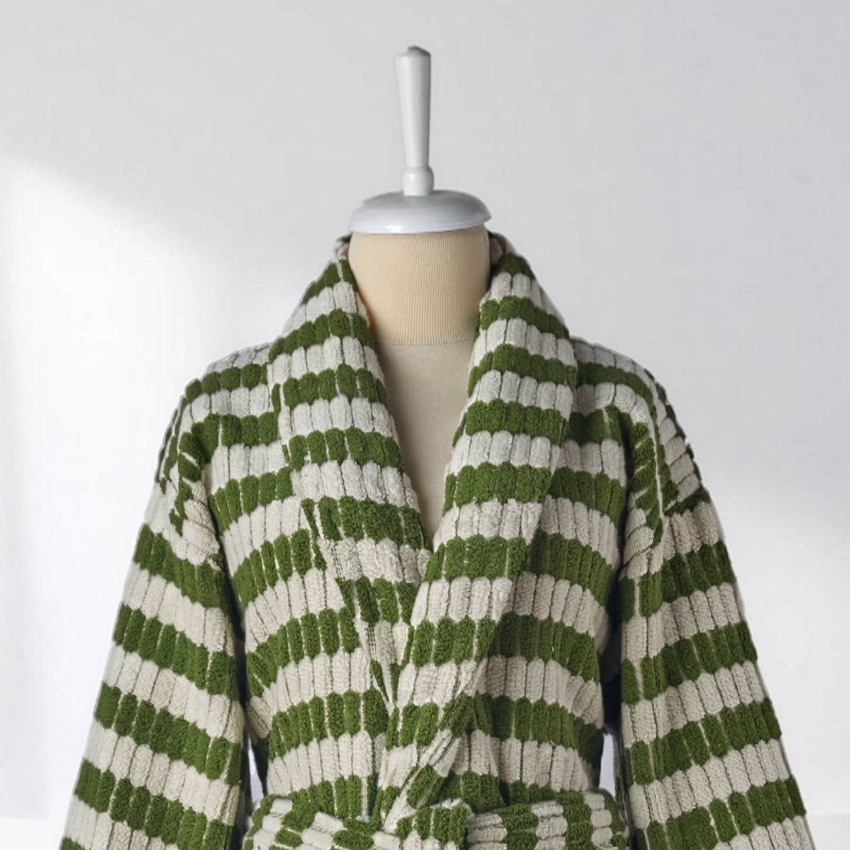 Pompom Turkish bathrobe – Lokum Khaki, Shawl Collar, collar detail | Kikoya