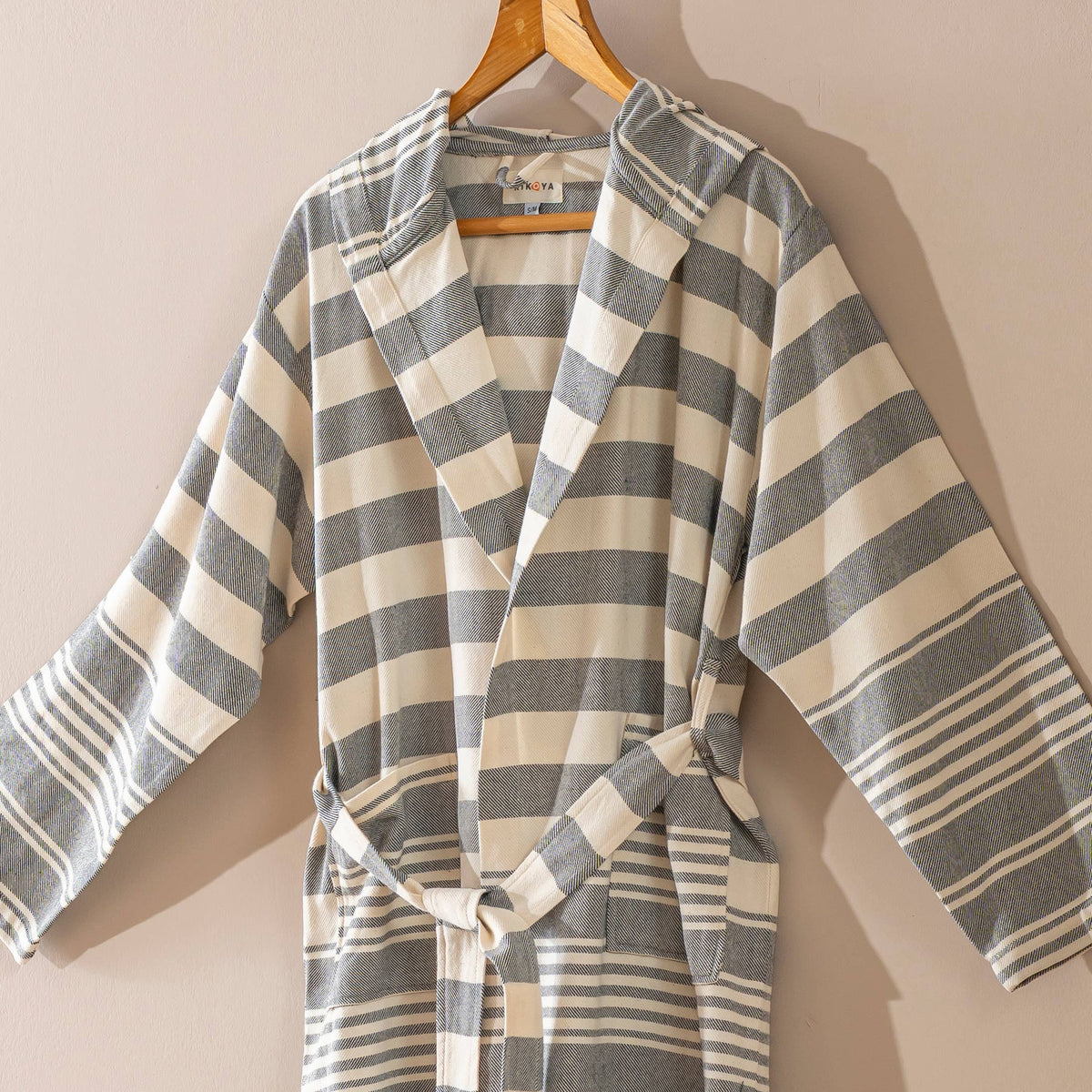 Anatolia flat-woven Turkish bathrobe – stripe, hooded, fringed hem | Kikoya