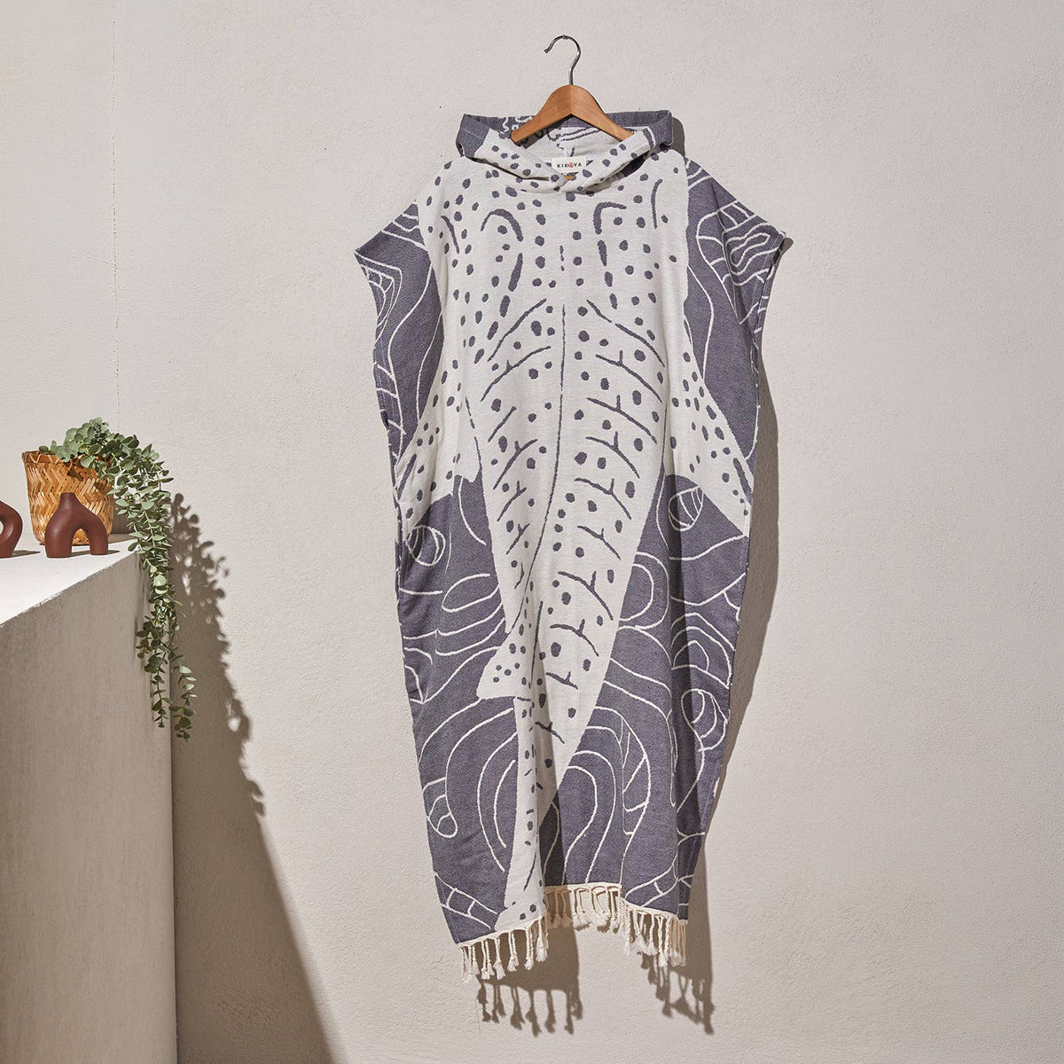 Whale Shark Adult Hooded Changing Poncho – Print, detail | Kikoya