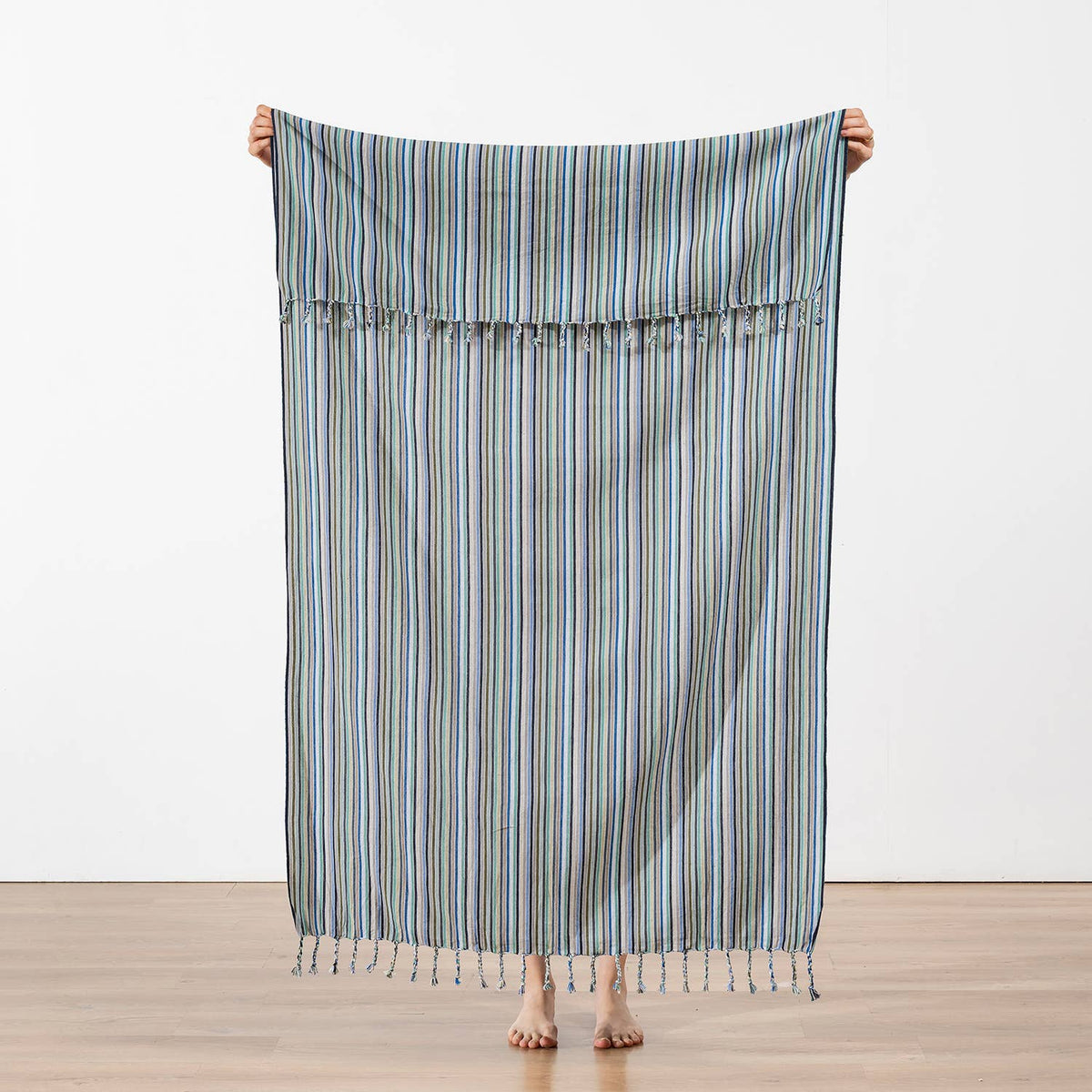 Premium Rustic Turkish beach towel – Aqua & Navy Stripe | Kikoya