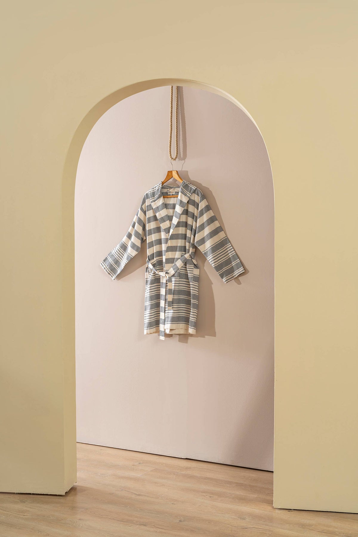 Anatolia flat-woven Turkish bathrobe – stripe, hooded, fringed hem | Kikoya