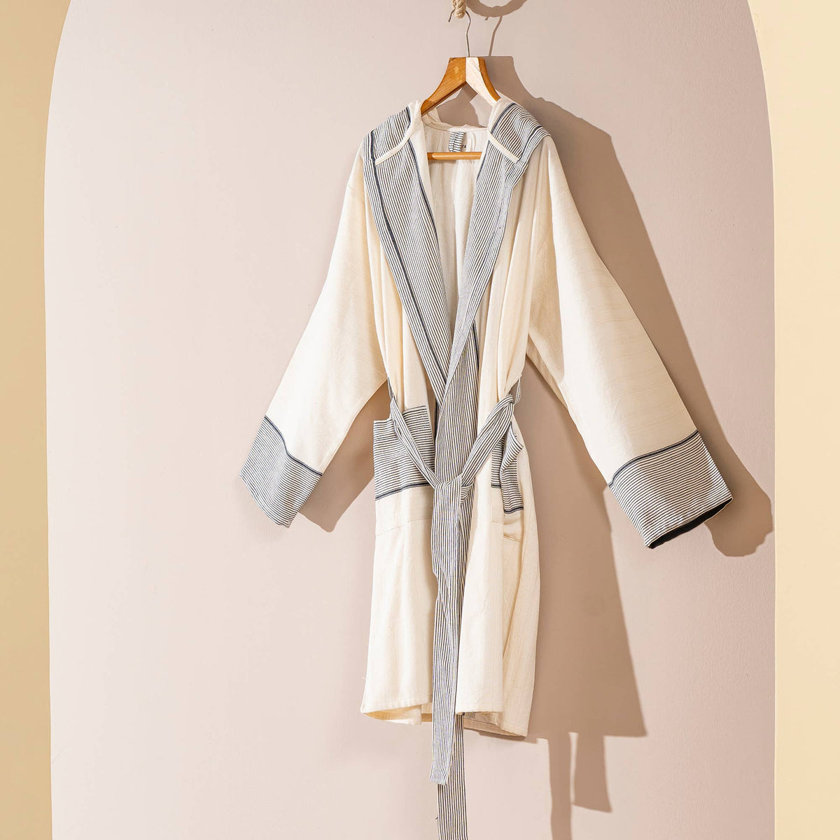 Hammam Turkish bathrobe – navy stripe, hooded | Kikoya