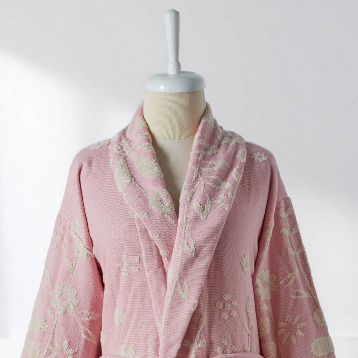 Daisy raised terry Turkish bathrobe – floral jacquard, shawl collar | Kikoya