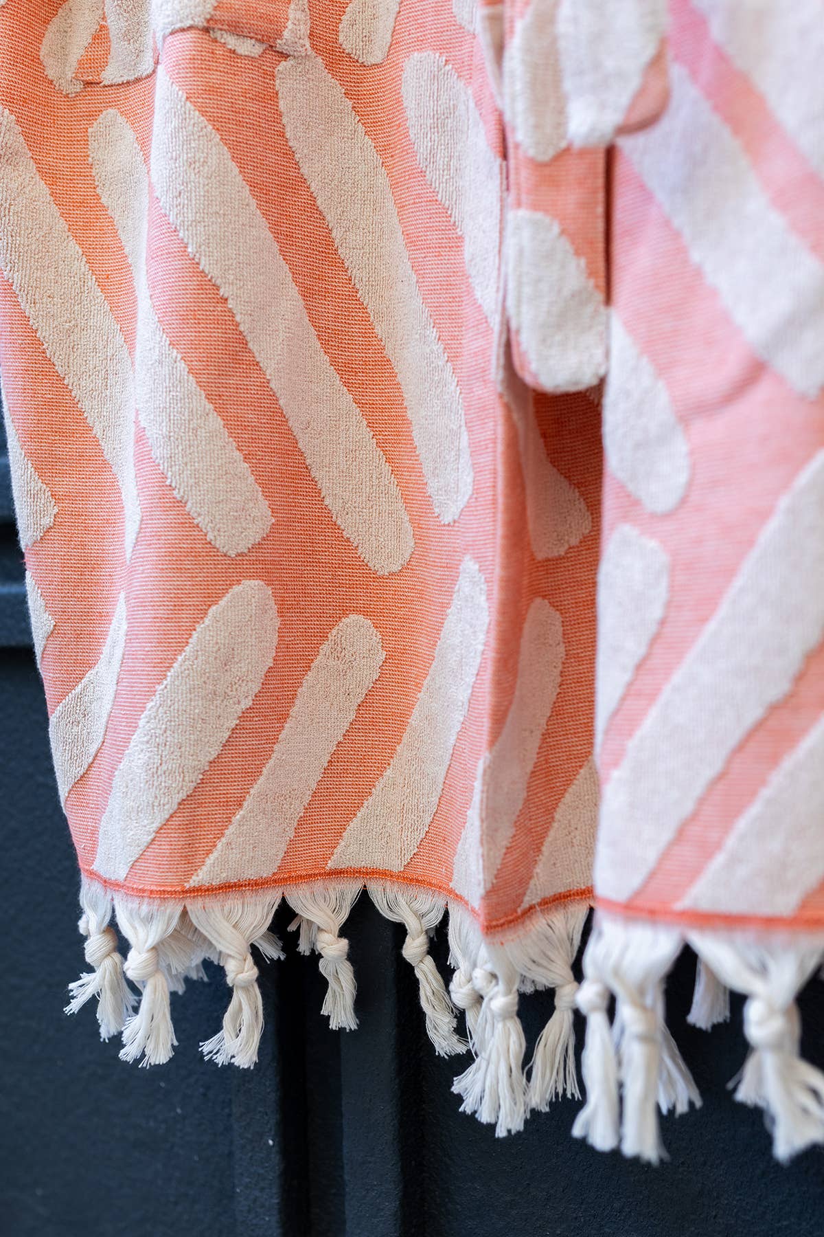 Fishbone raised terry Turkish bathrobe with a herringbone jacquard, hooded | Kikoya