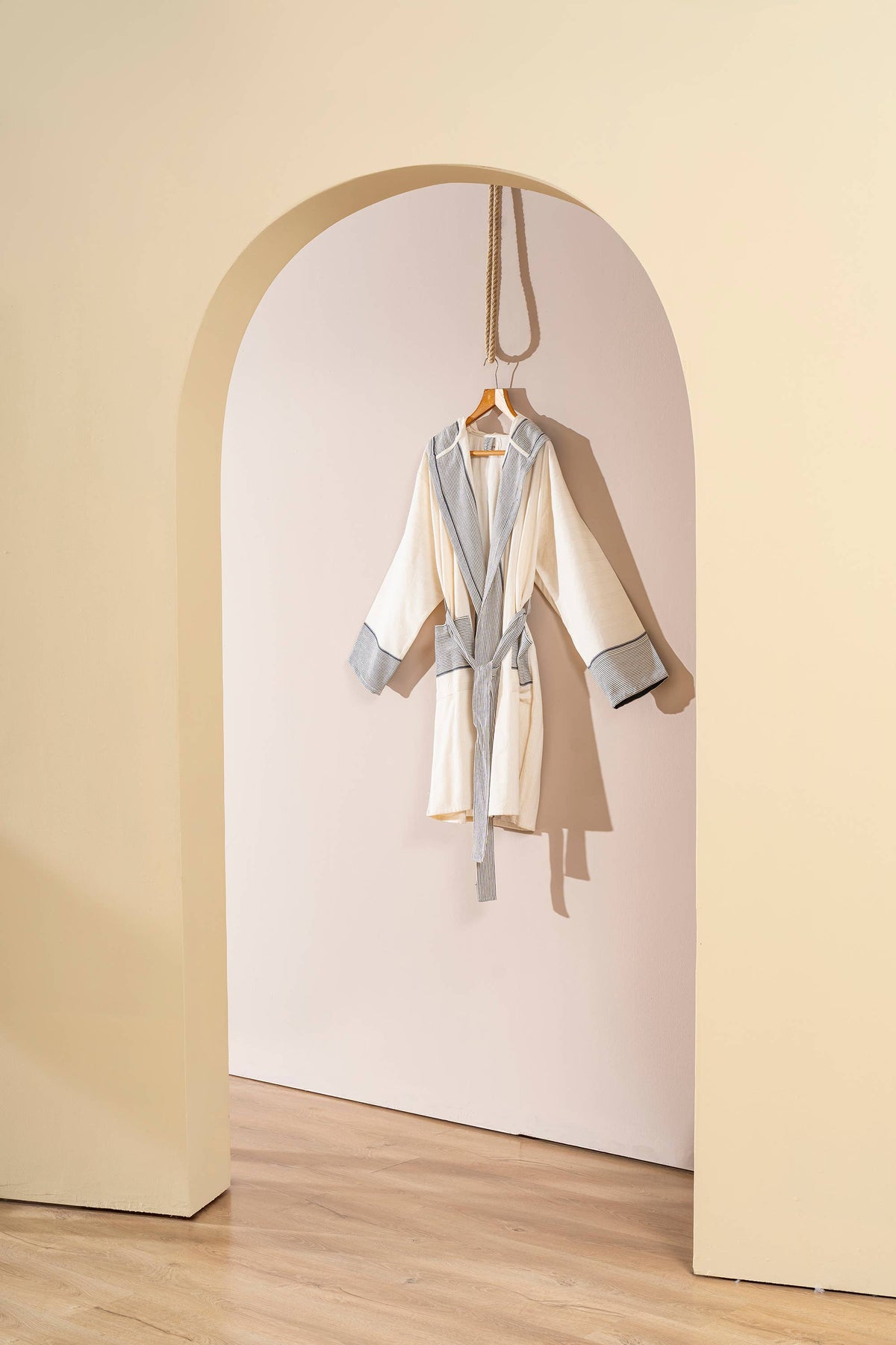 Hammam Turkish bathrobe – navy stripe, hooded | Kikoya