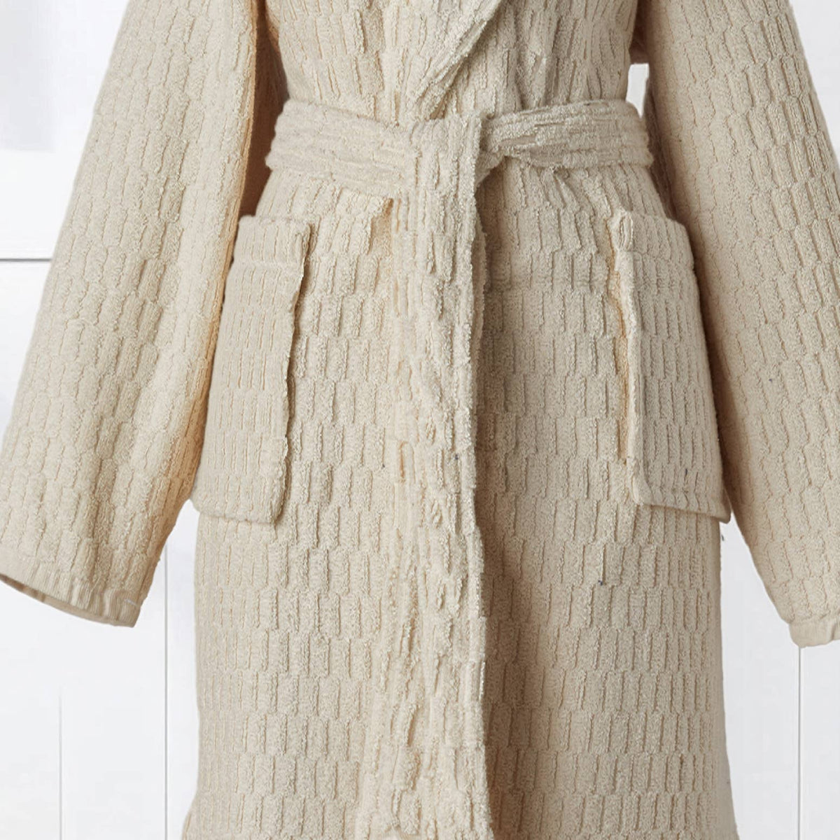 Pompom Turkish bathrobe – Lokum Natural, Shawl Collar, belt and pocket detail | Kikoya