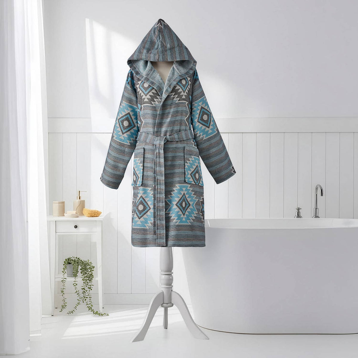Kilim terry-backed Turkish bathrobe – hooded, multicolor | Kikoya
