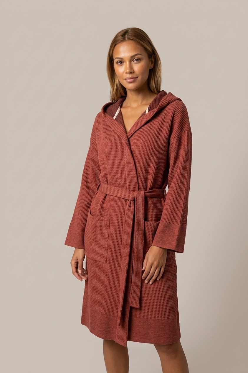 Stonewash waffle Turkish bathrobe, hooded and belted, in burgundy | Kikoya