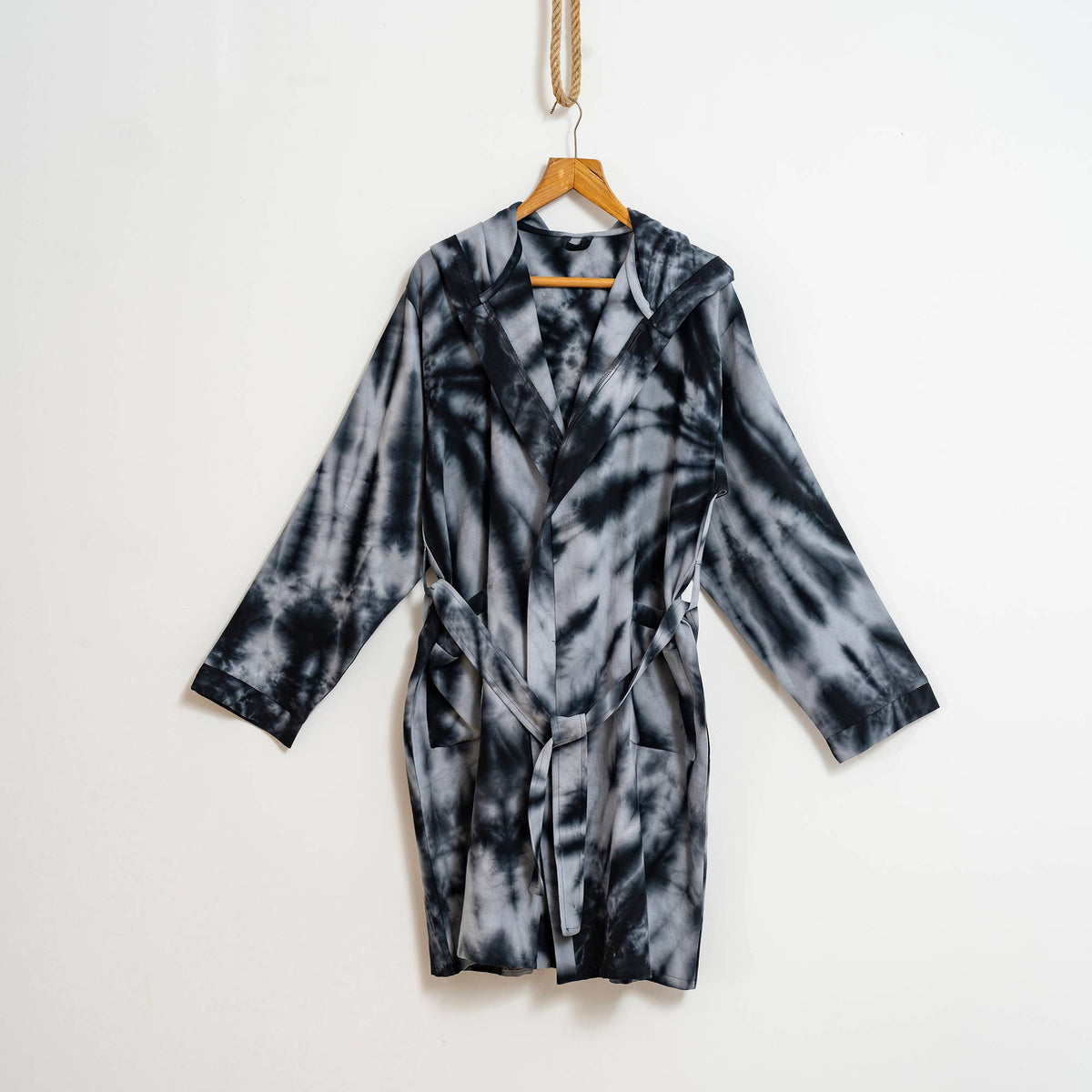 Hand tie-dyed Turkish cotton bathrobe – hooded, belted | Kikoya