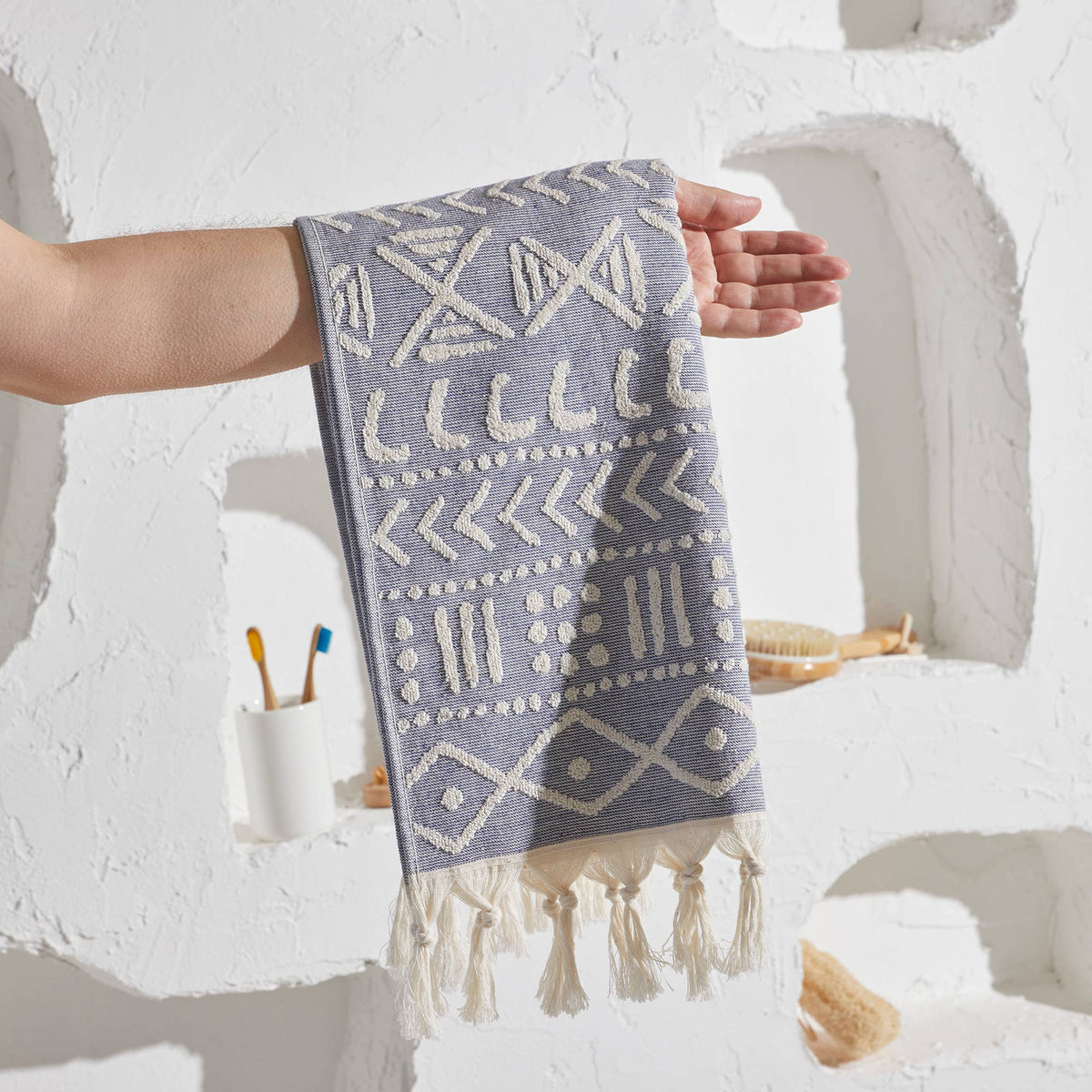 Double terry Turkish hand towel with woven jacquard pattern | Kikoya