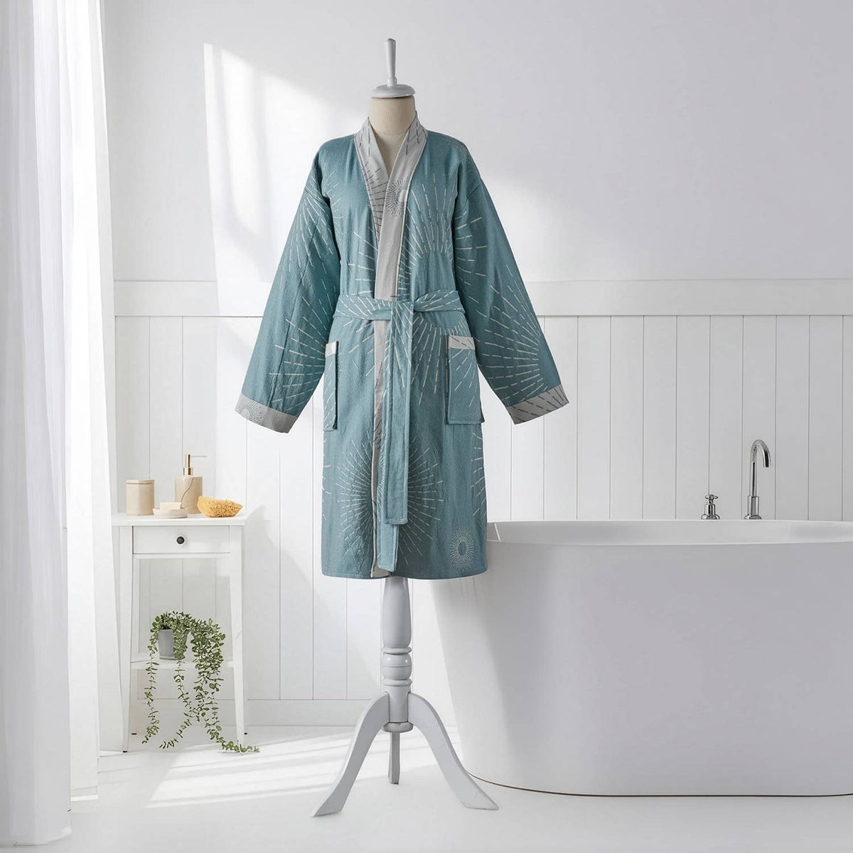 Sunburst flat-woven Turkish kimono bathrobe | Kikoya