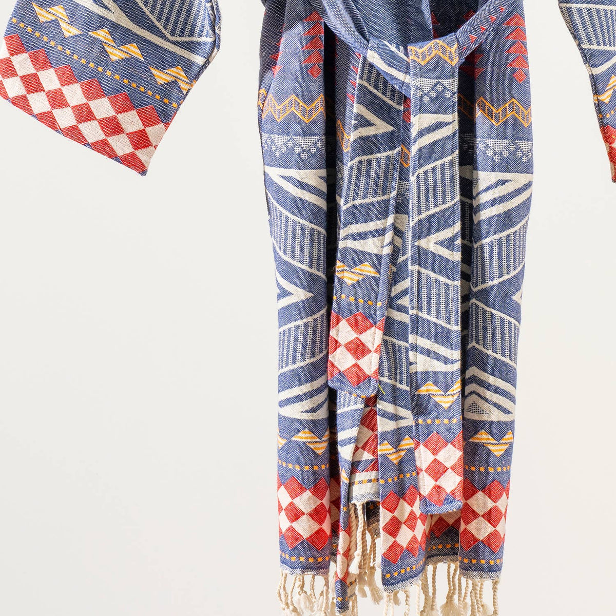 Tribal flat-woven Turkish bathrobe in navy & red – kimono, fringed hem | Kikoya