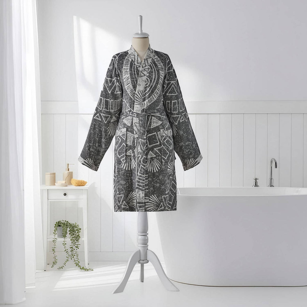 Storyteller print Turkish bathrobe – shawl collar | Kikoya