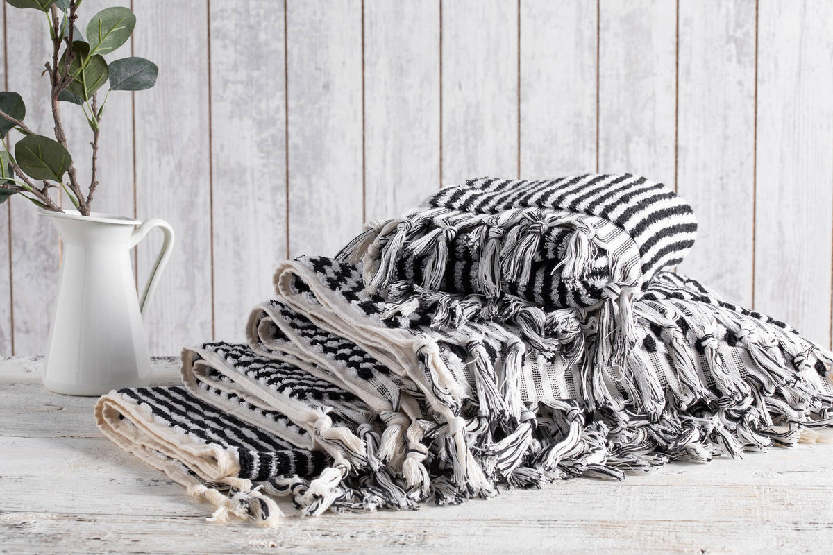 Handloomed Turkish hand towel with raised bubble stripe, 17x38 in | Kikoya