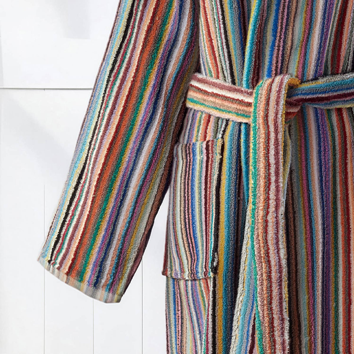 Pompom Turkish bathrobe – Rainbow Stripe, Hooded, back view | Kikoya