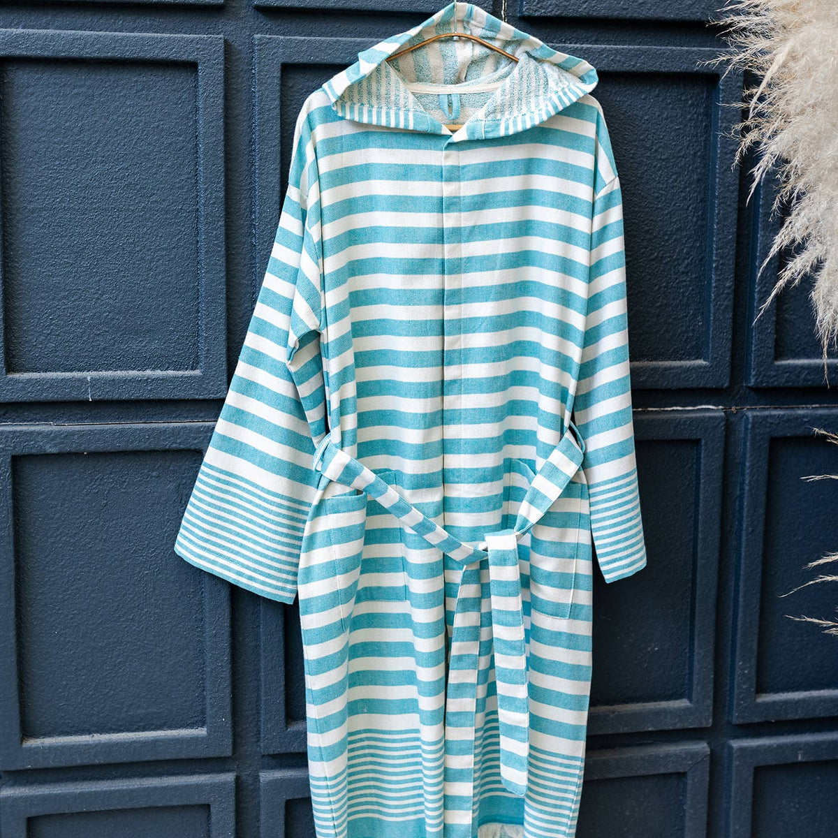Andalusia flat-woven Turkish bathrobe in turquoise stripe – hooded | Kikoya
