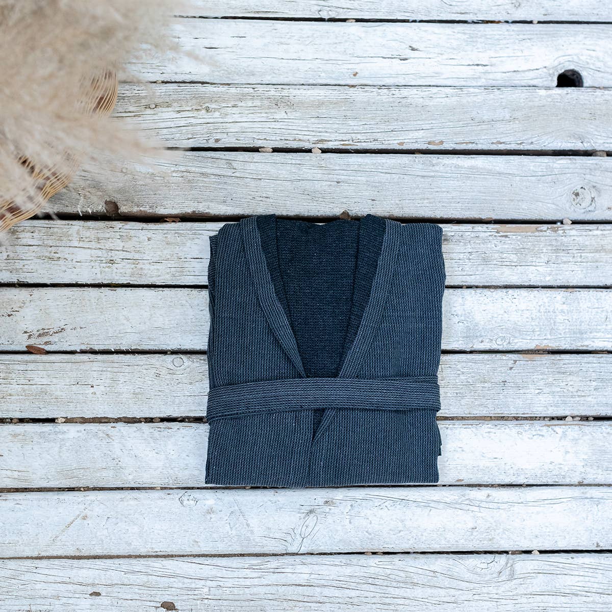 Stonewash waffle Turkish bathrobe, hooded and belted, in burgundy | Kikoya