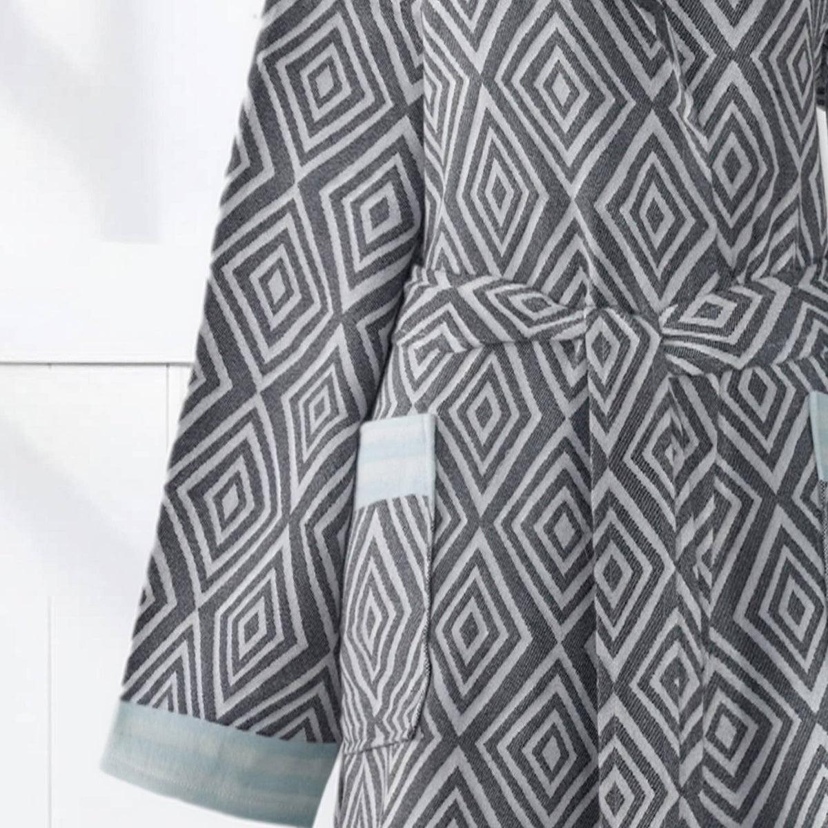 Diamond jacquard Turkish bathrobe – hooded, mustard trim | Kikoya