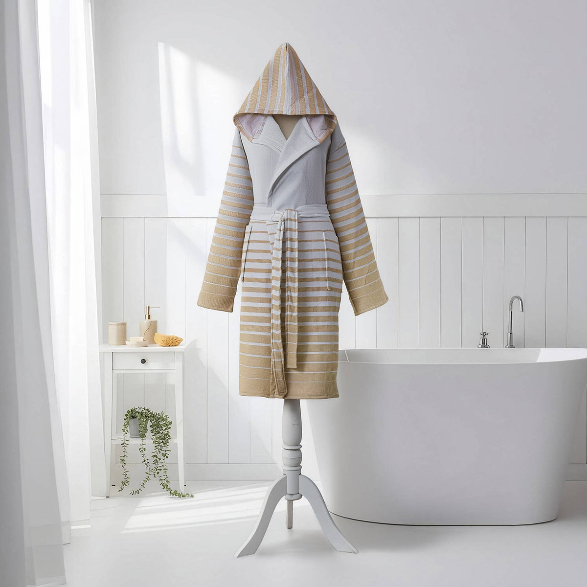 Paradiso terry-backed Turkish bathrobe in a two-tone stripe, hooded | Kikoya