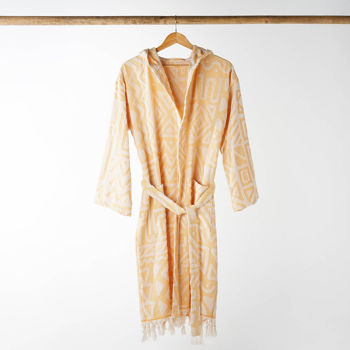 MixGeo raised terry Turkish bathrobe, hooded with a geometric jacquard | Kikoya