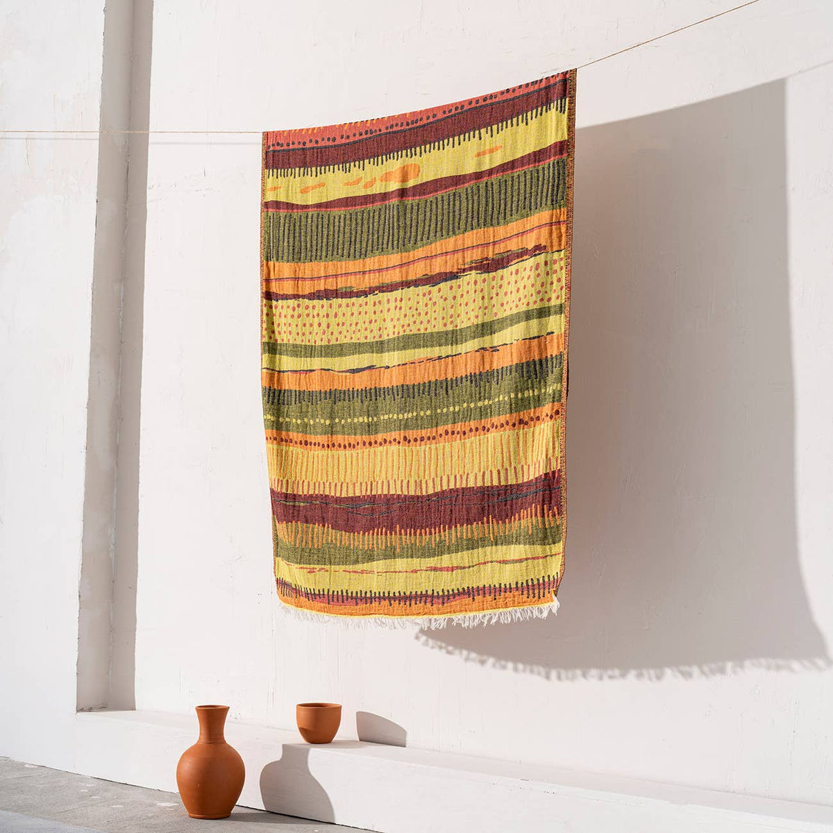 Ethnic jacquard Turkish beach towel in yellow and green, flat-woven | Kikoya